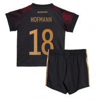 Tyskland Jonas Hofmann #18 Udebane Trøje Børn VM 2022 Kortærmet (+ Korte bukser)